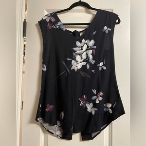 Bootlegger floral top